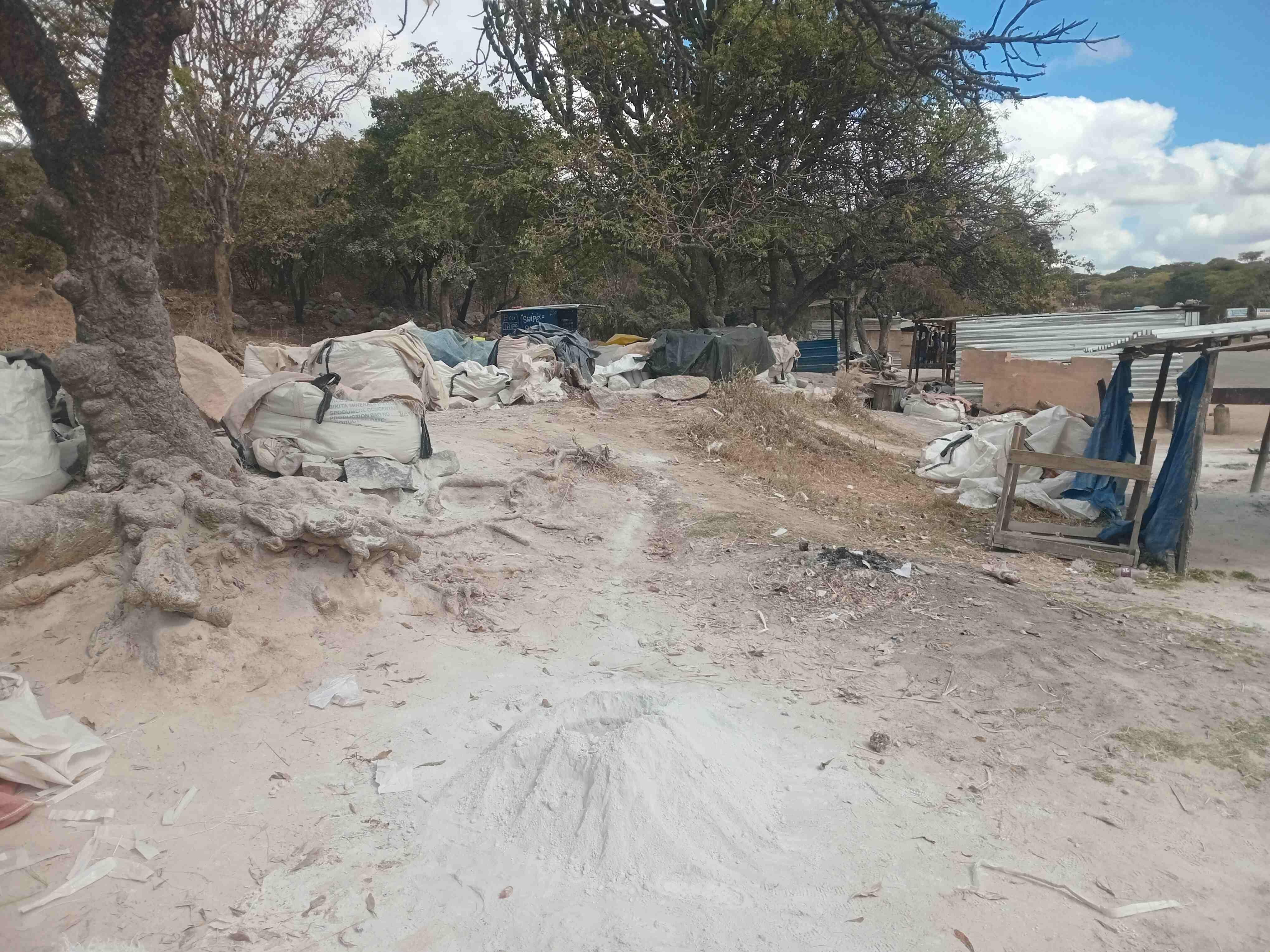 At the Bikita Mineral Junction they resell Vim